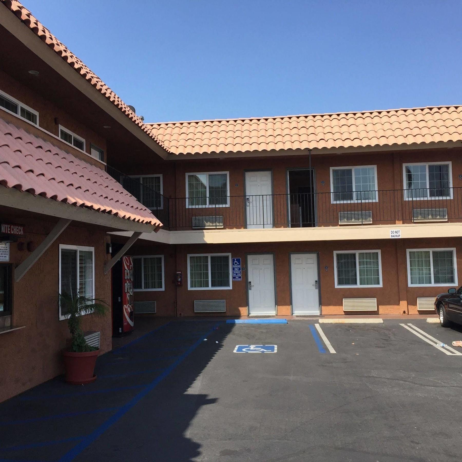 National City Motel Exterior photo